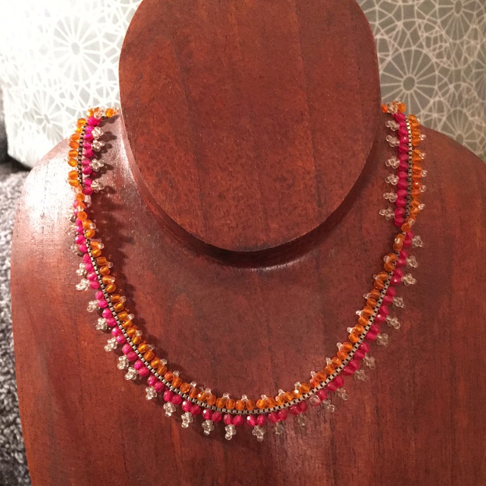Vibrant Pink and Orange Beaded Necklace with Scalloped Design